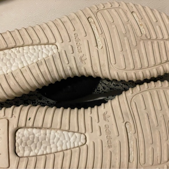 Adidas Yeezy Boost 350 Turtle Dove Size 11 - Picture 12 of 16
